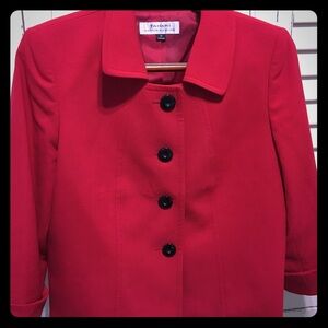 Tahari red blazer with black buttons new w/out tag